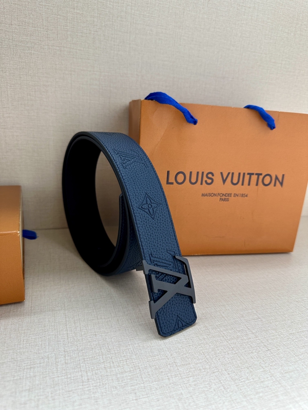 激安ルイヴィトンベルト着用イメージ